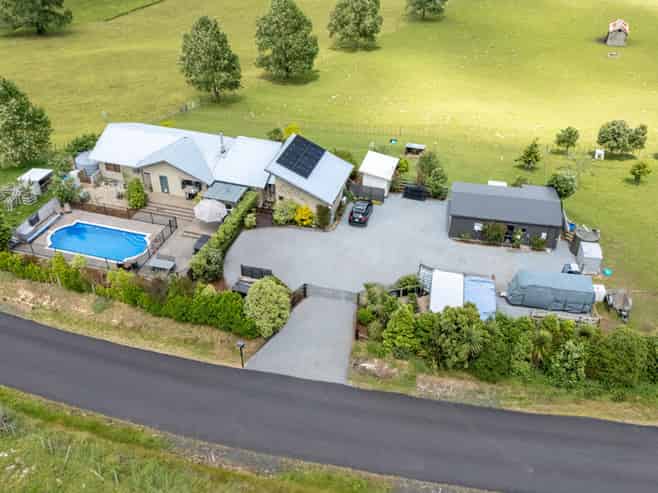 355 Grove Road, Te Pahu