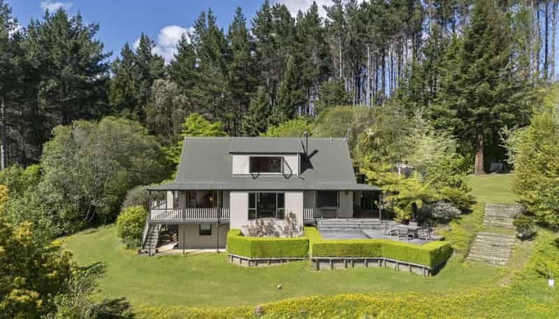 562 Turitea Road, Turitea