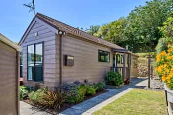 6a Otonga Way, Churton Park