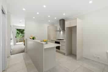 19 Matairangi Avenue, Totara Heights