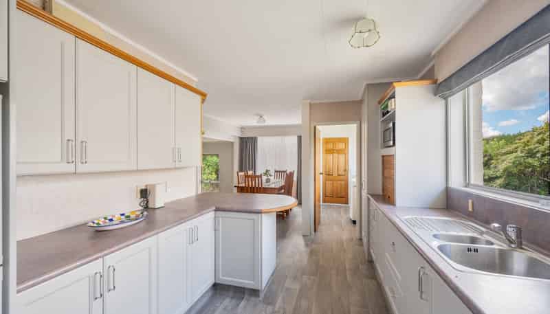 60 Flaxmere Avenue, Flaxmere