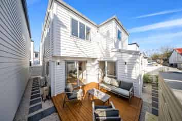 9D Glennandrew Drive, Half Moon Bay