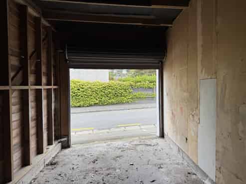 gR/2 Henry Street, Kilbirnie