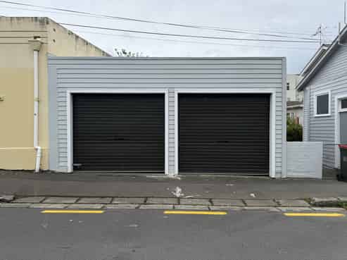 gR/2 Henry Street, Kilbirnie