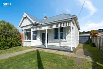 122 Hargest Crescent, Saint Clair