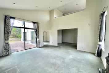 34 Baltersan Drive, Flat Bush