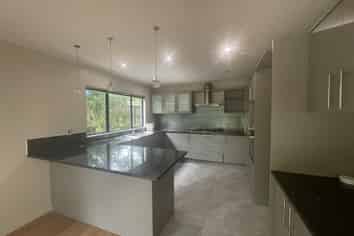 34 Baltersan Drive, Flat Bush