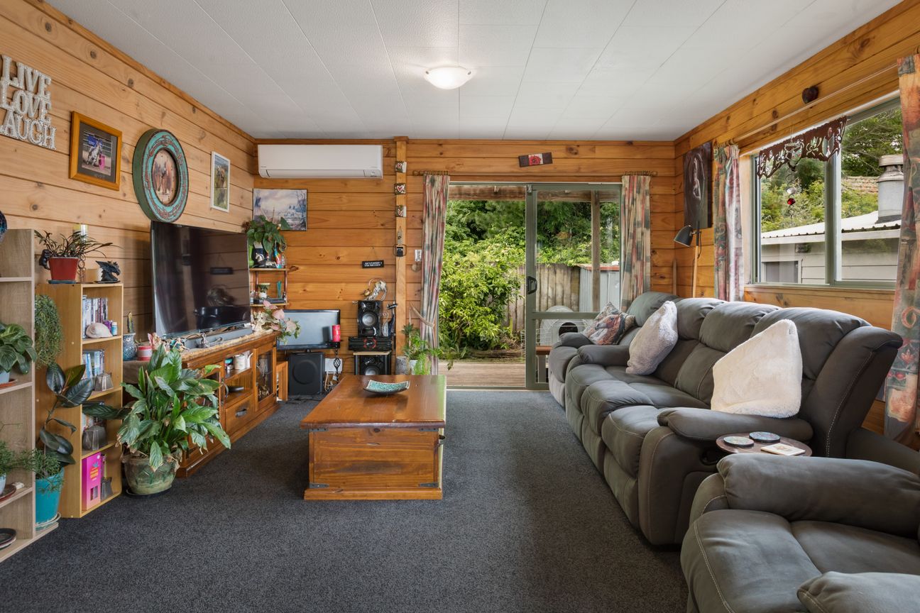 Home, Sleepout, Double Garage! – pohled 2