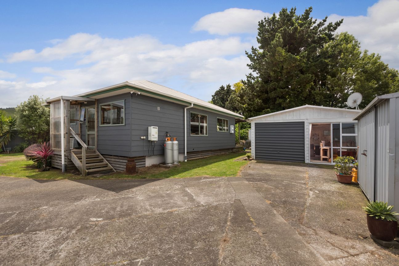 Home, Sleepout, Double Garage! – pohled 3