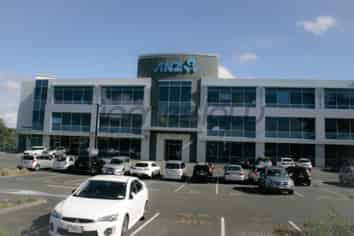 295m2 GROUND FLOOR IN ALBANY