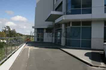 295m2 GROUND FLOOR IN ALBANY