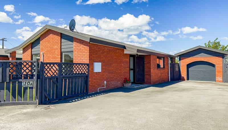 2/10A Cleghorn Street, Redwoodtown