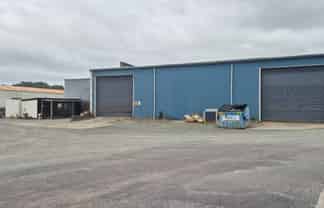 Industrial Powerhouse: Workshops, Offices & Yard 