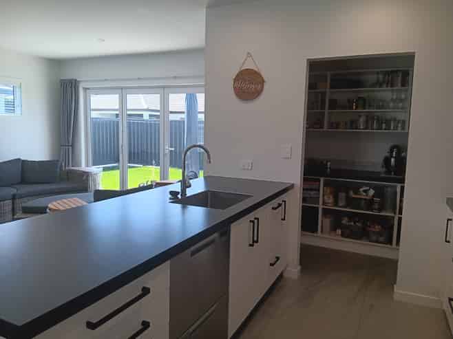 3 Meech Way , Frimley