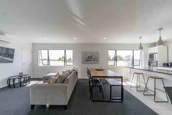 20A Tennyson Road, Enderley