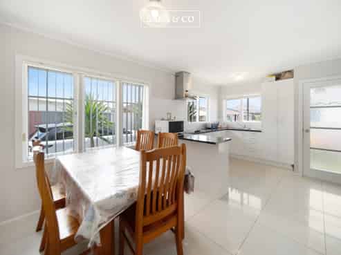 6 Nairn Place, Otara