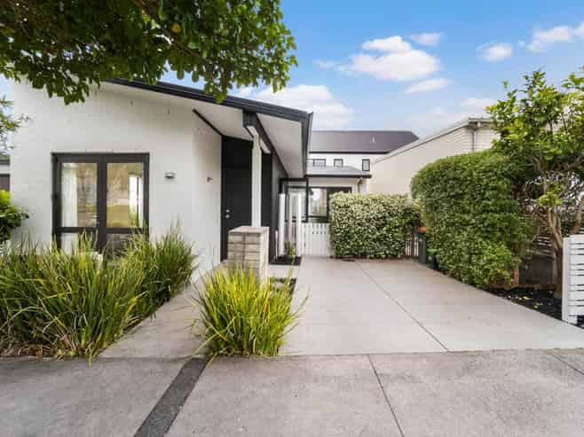 8 Saltmarsh Road, Hobsonville