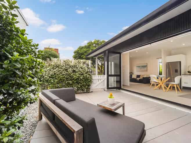 8 Saltmarsh Road, Hobsonville