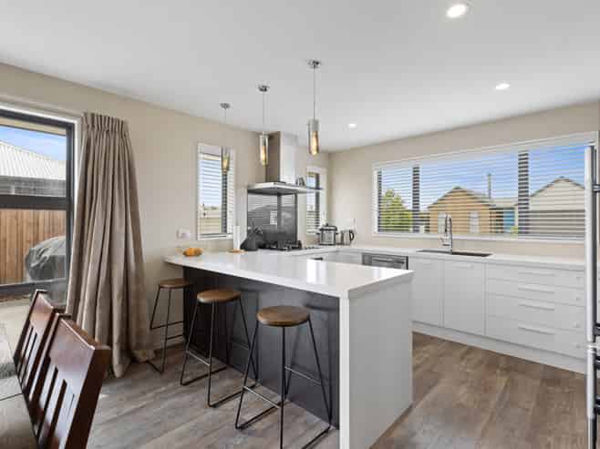 8 Longcot Drive, Rolleston