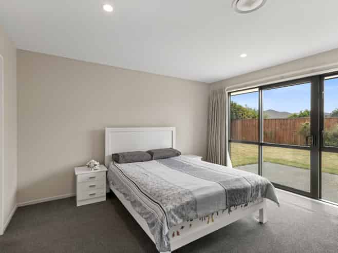 8 Longcot Drive, Rolleston