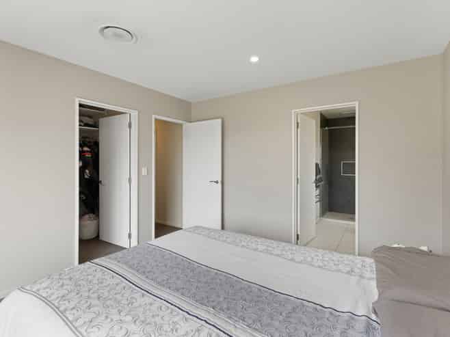 8 Longcot Drive, Rolleston