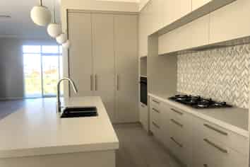 157C Bonair Cres, Millwater