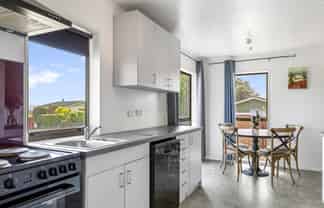 30 Frederick Street, Two Mile Bay