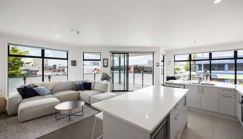 7/13 Vialou Street, Hamilton Central