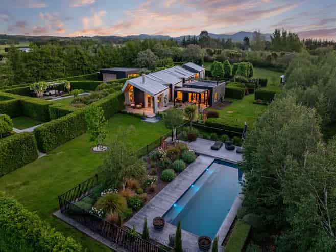 12 Campbell Drive, Martinborough