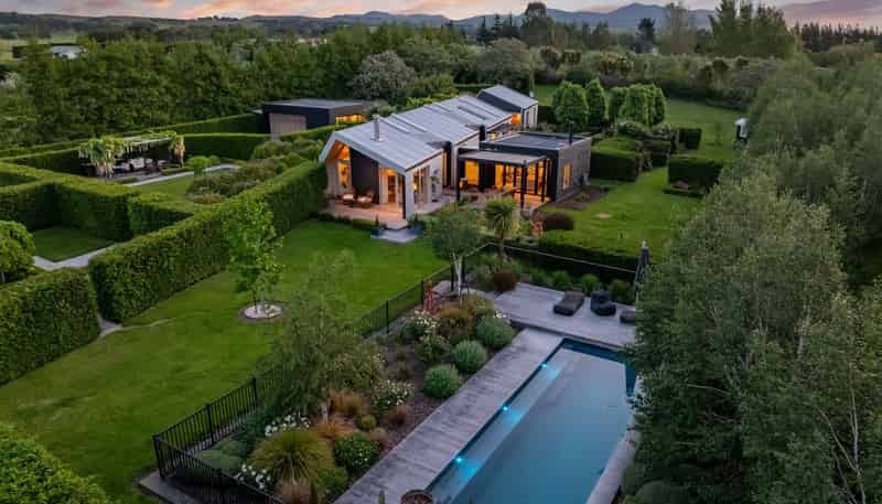 12 Campbell Drive, Martinborough