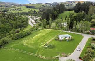 17B Dunedin-Waitati Road, DALMORE