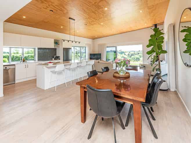 94 Mission Road, Westmere