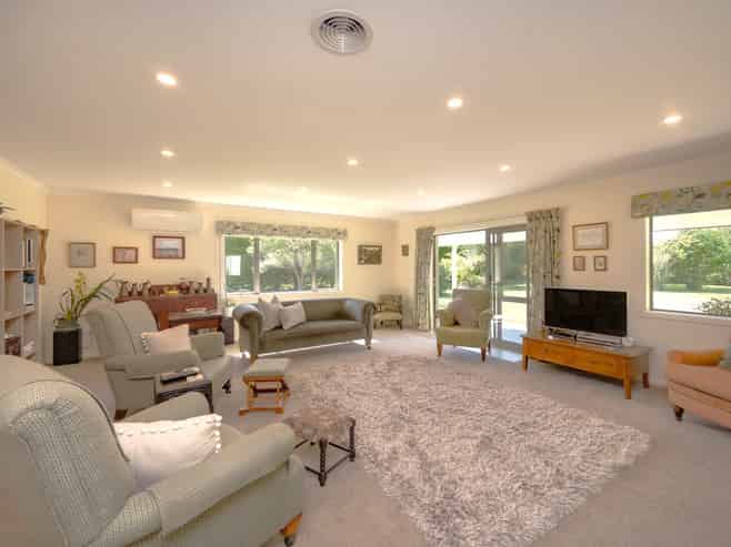 16 Oranga Lane, Feilding