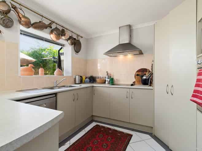 16 Delphi Grove, Tuakau