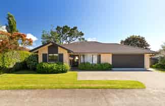 16 Delphi Grove, Tuakau