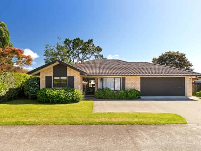 16 Delphi Grove, Tuakau