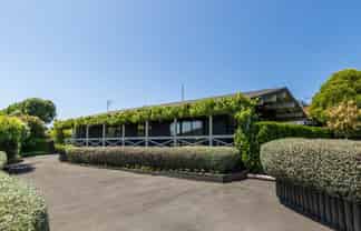 27 Durham Drive, Havelock North