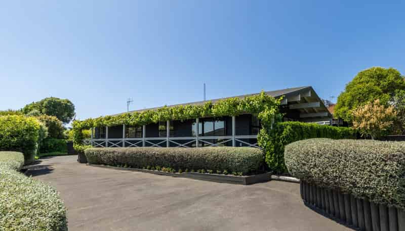 27 Durham Drive, Havelock North