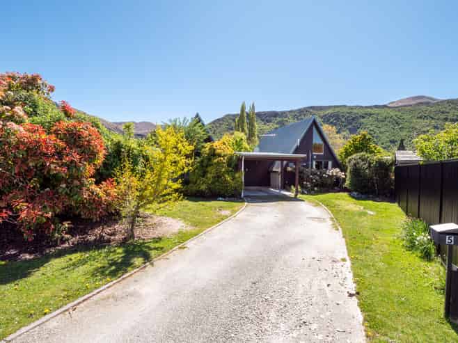 5 Adamson Drive, Arrowtown