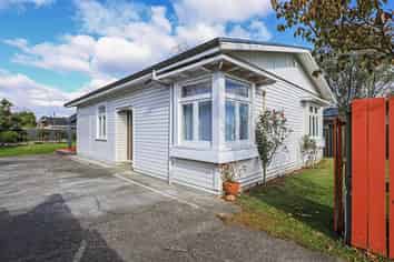 703 Grays Road, Mahora