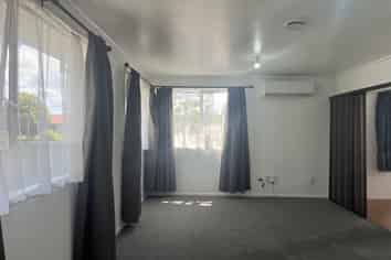 52 Roick Parade, Glen Eden