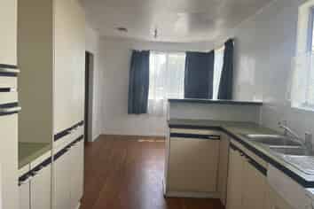 52 Roick Parade, Glen Eden