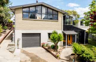 121 Barr Street, Kenmure