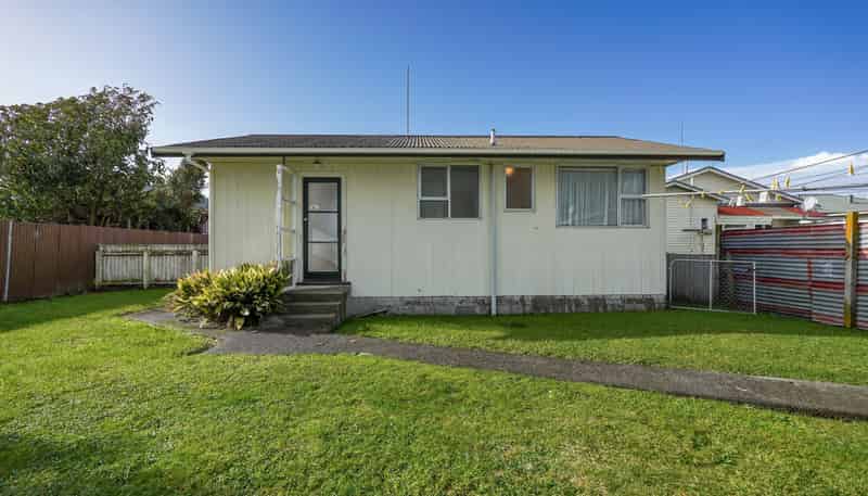 42B Burns Avenue, Takaro