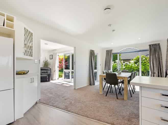 11 Kendall View, Stoke