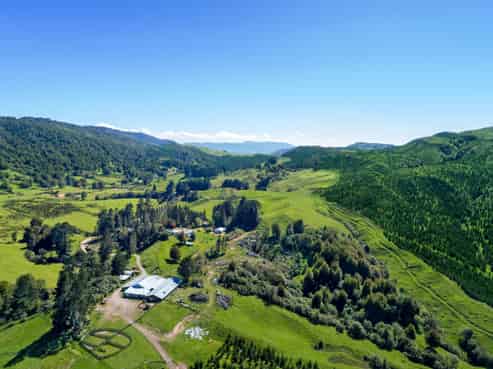 1271 Rakauroa Road, Matawai