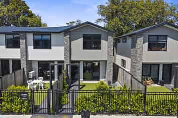 9/7 Ariki Street, Boulcott