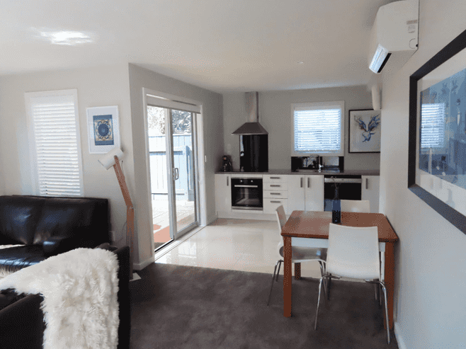 B/5 Stafford Street, Silverstream