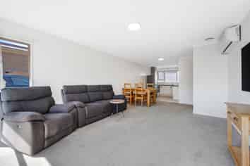 2/38 Ballater Place, Highland Park