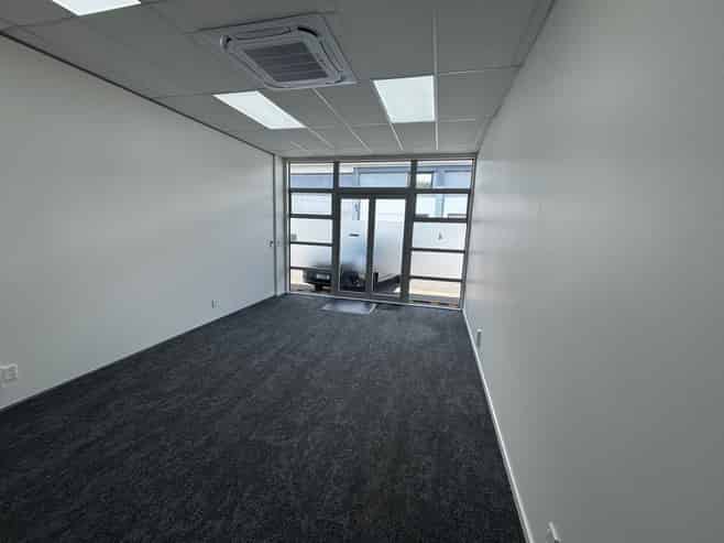 Quality affordable office with car park